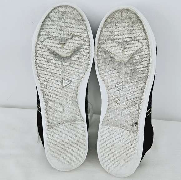 Vionic Beach Stinson Lace-Up Sneaker in Black Size 10 - Picture 11 of 12